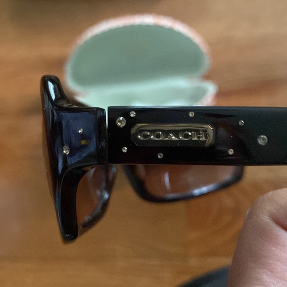 Sunglasses - Picture 4 of 6